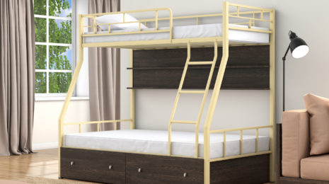 трехспальная кровать