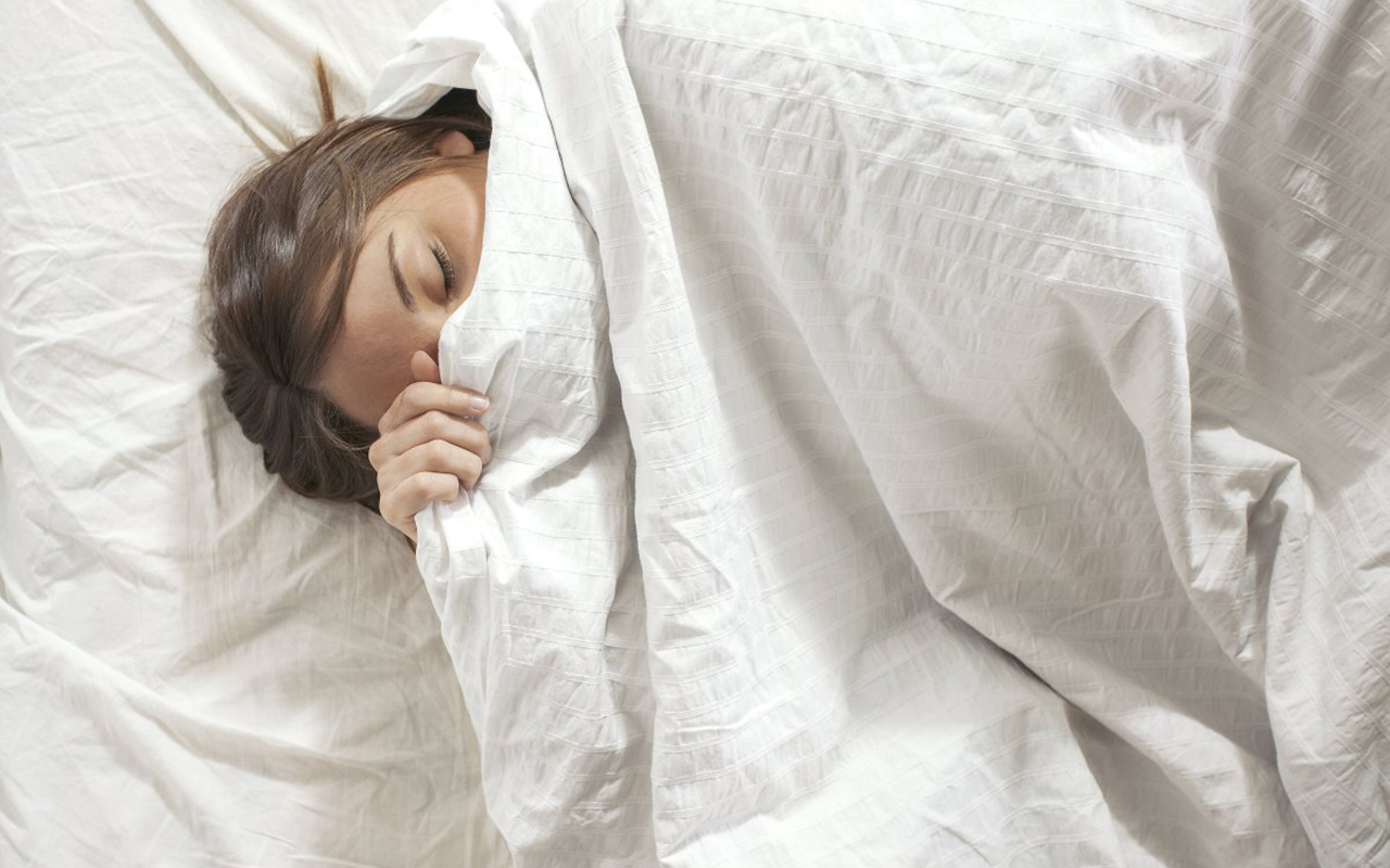 сколько нужно человеку для здорового сна